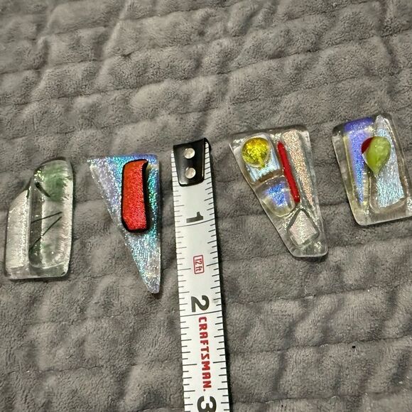 Set of 2 Dichroic Glass Pendants – Iridescent Modern Abstract Pieces - Picture 16 of 17